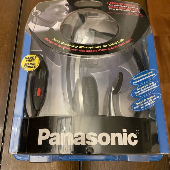 Panasonic KX-TCA92 Headset - Picture 1 of 3